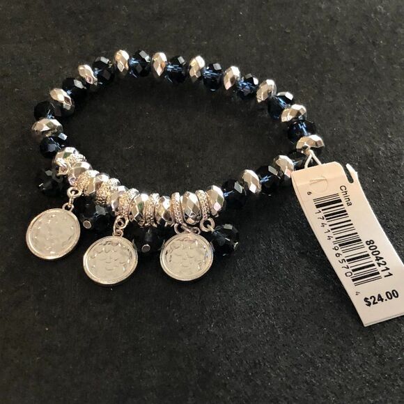 Piper Madison Silver Tone & Blue Bead Dangly Charm Stretch Bracelet NWT - Picture 5 of 5